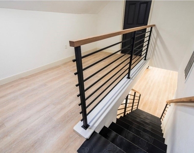 1402 Bayou Shore Drive - Photo Thumbnail 14