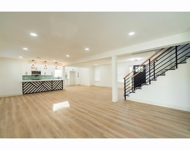 1402 Bayou Shore Drive - Photo Thumbnail 33