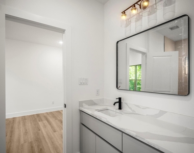 4201 Oats Street - Photo Thumbnail 33
