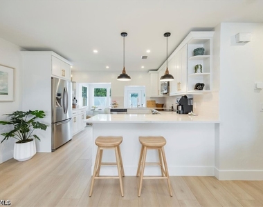 4523 Fluvia Avenue - Photo Thumbnail 6