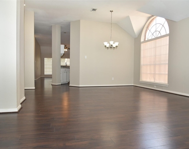 5723 Parryville Drive - Photo Thumbnail 1