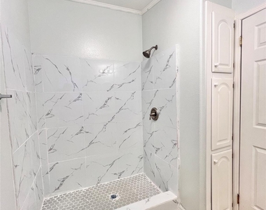 10214 Elderberry Park Lane - Photo Thumbnail 17