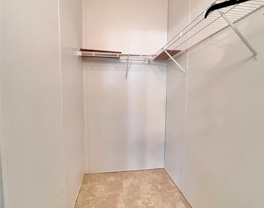 10214 Elderberry Park Lane - Photo Thumbnail 18