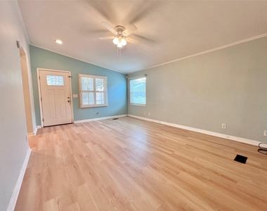 10214 Elderberry Park Lane - Photo Thumbnail 2