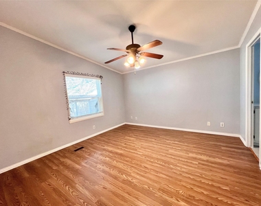 10214 Elderberry Park Lane - Photo Thumbnail 11
