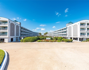 6102 Seawall Boulevard - Photo Thumbnail 21