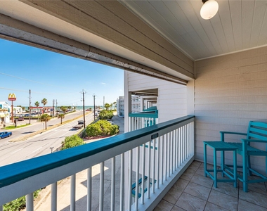 6102 Seawall Boulevard - Photo Thumbnail 17