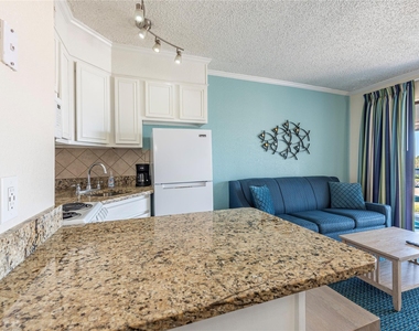 6102 Seawall Boulevard - Photo Thumbnail 8