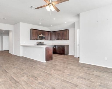 1827 Gibbons Creek Drive - Photo Thumbnail 10