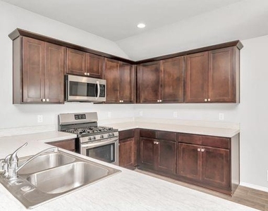 1827 Gibbons Creek Drive - Photo Thumbnail 13