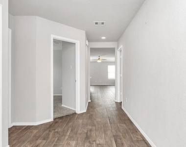 1827 Gibbons Creek Drive - Photo Thumbnail 2