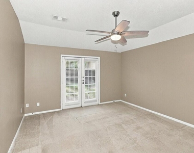 3122 Rainpark Lane - Photo Thumbnail 6