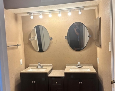 2121 El Paseo Street - Photo Thumbnail 9