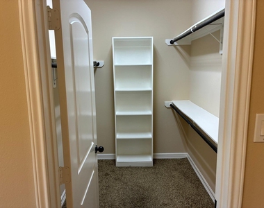 2039 Beacon Chase Ct - Photo Thumbnail 27