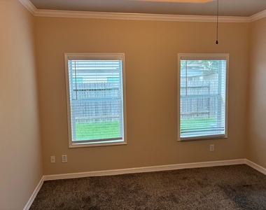 2039 Beacon Chase Ct - Photo Thumbnail 31