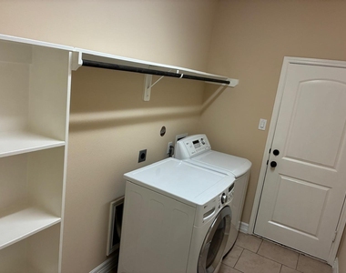 2039 Beacon Chase Ct - Photo Thumbnail 25