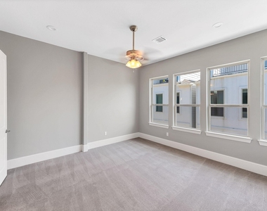 4609 Nett Street - Photo Thumbnail 9