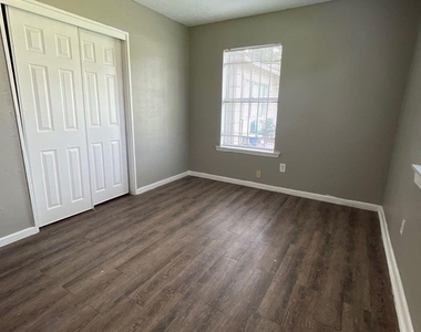8303 Saint Lo Road - Photo Thumbnail 2