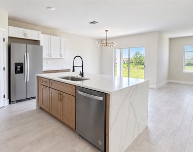 5215 Butte Street - Photo Thumbnail 2