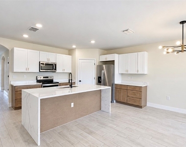 5215 Butte Street - Photo Thumbnail 15