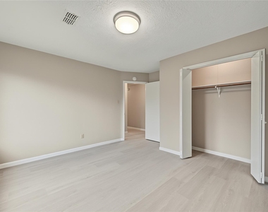 9606 Sandstone Street - Photo Thumbnail 29