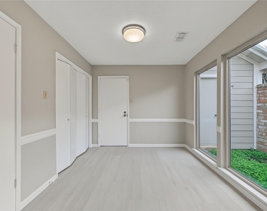 9606 Sandstone Street - Photo Thumbnail 10