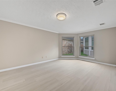 9606 Sandstone Street - Photo Thumbnail 20
