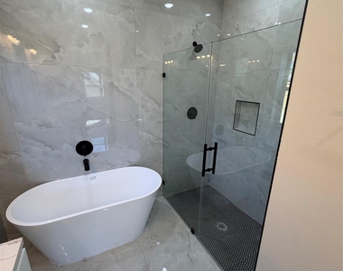 2507 Martinas Ct - Photo Thumbnail 10