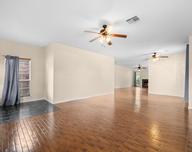 7035 Redwood Falls Drive - Photo Thumbnail 2
