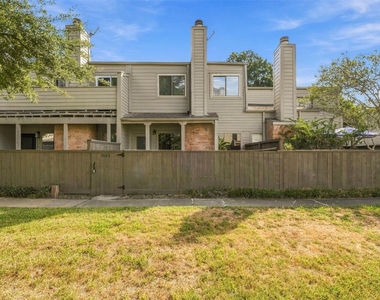 1646 Prairie Mark Lane - Photo Thumbnail 22