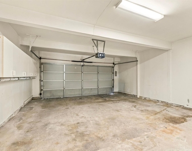 1646 Prairie Mark Lane - Photo Thumbnail 17