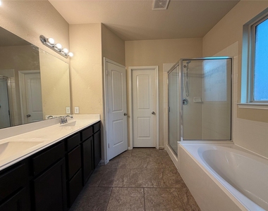 2810 Seabold Drive - Photo Thumbnail 11