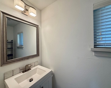 5638 Grape Street - Photo Thumbnail 27