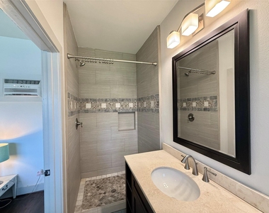 5638 Grape Street - Photo Thumbnail 29