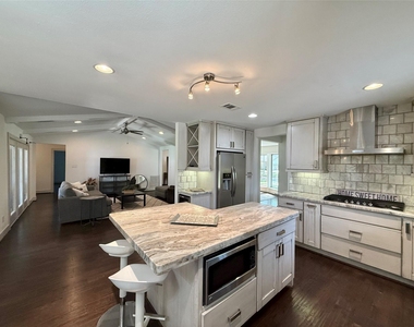 5638 Grape Street - Photo Thumbnail 1