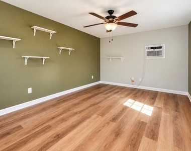 6443 Lawndale Street - Photo Thumbnail 29