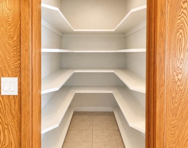 6443 Lawndale Street - Photo Thumbnail 7