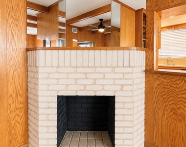 6443 Lawndale Street - Photo Thumbnail 12