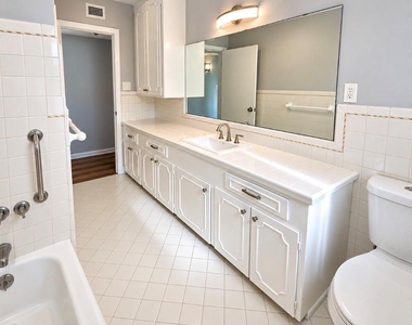 6443 Lawndale Street - Photo Thumbnail 17