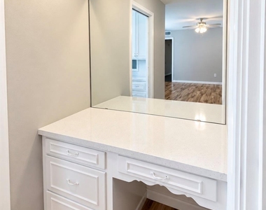 6443 Lawndale Street - Photo Thumbnail 23