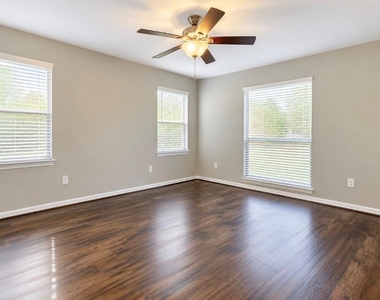 6443 Lawndale Street - Photo Thumbnail 20
