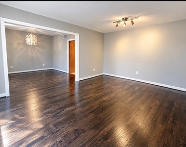 6443 Lawndale Street - Photo Thumbnail 15