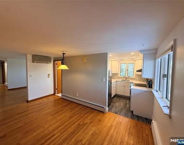 237 Buena Vista - Photo Thumbnail 10