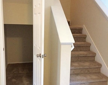 23826 Single Oak Street - Photo Thumbnail 12