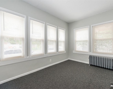 169 Woodside - Photo Thumbnail 2