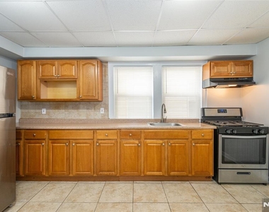 169 Woodside - Photo Thumbnail 9