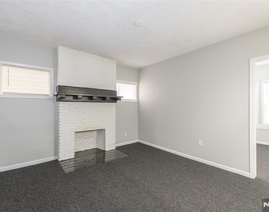 169 Woodside - Photo Thumbnail 3