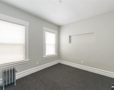 169 Woodside - Photo Thumbnail 12