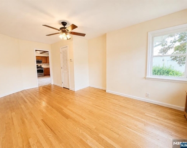 622 Hackensack - Photo Thumbnail 1
