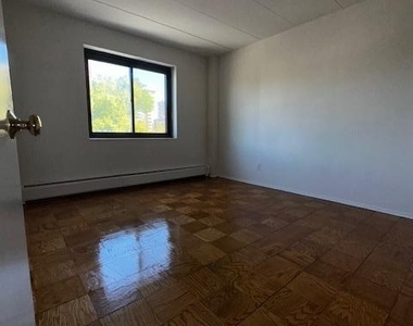 77 Prospect - Photo Thumbnail 12